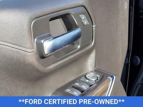 Used 2020 Chevrolet Silverado 1500 LT w/ Texas Edition image 16