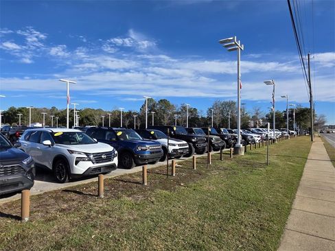 Used 2024 Chevrolet Malibu LT image 13