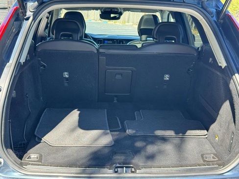 Used 2019 Volvo XC60 T5 Momentum w/ Premium Package image 20