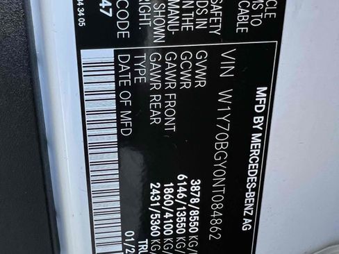 Used 2022 Mercedes-Benz Sprinter 1500 image 11