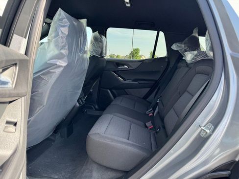 New 2027 Chevrolet Equinox LT AWD/4WD image 7