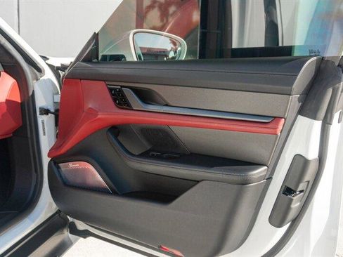 Used 2020 Porsche Taycan Turbo S image 57