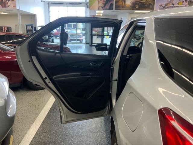Used 2018 Chevrolet Equinox LT FWD image 31
