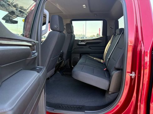 Used 2024 Chevrolet Silverado 1500 LT AWD/4WD image 9