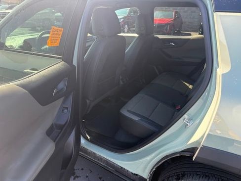 Used 2025 Chevrolet Equinox LT w/ Convenience Package II AWD/4WD image 12