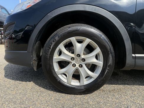 Used 2011 MAZDA CX-9 Touring w/ Moonroof & Bose Audio Pkg image 32