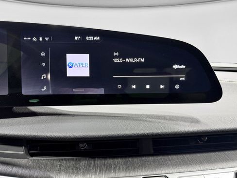 Used 2024 Lucid Air Touring AWD/4WD image 12