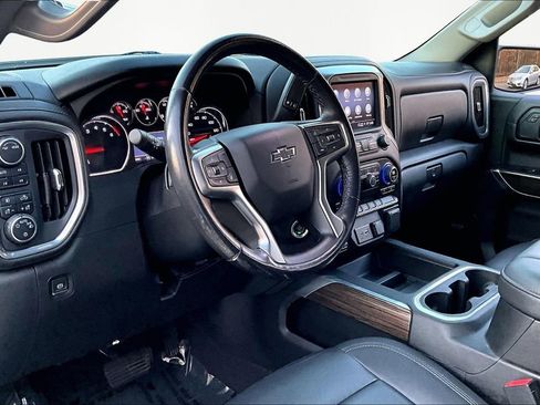 Used 2022 Chevrolet Silverado 1500 LT Trail Boss w/ Convenience Package II image 12