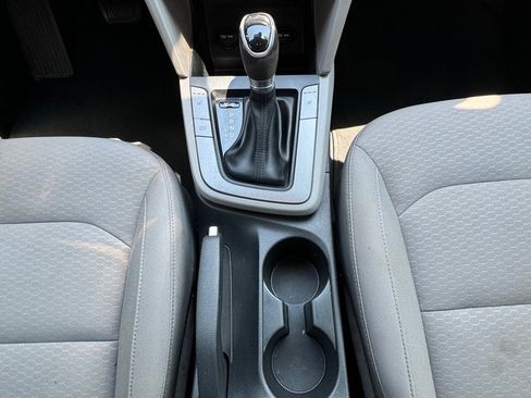 Used 2019 Hyundai Elantra Value Edition image 16