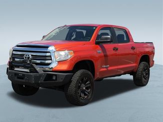 Used 2016 Toyota Tundra SR5 w/ TRD Off Road Package AWD/4WD video 3