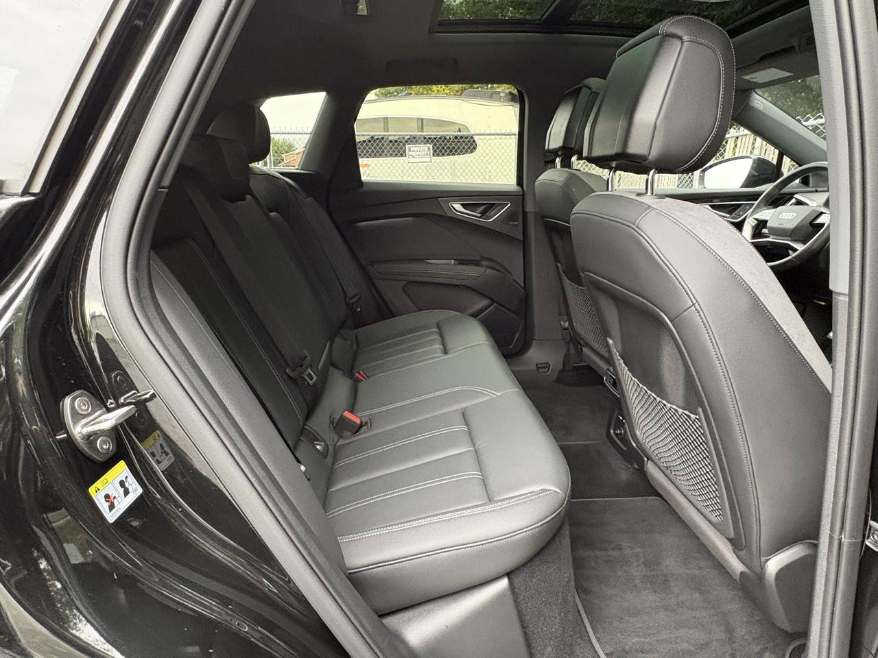 Used 2024 Audi Q4 e-tron Premium Plus w/ Premium Plus AWD/4WD image 25