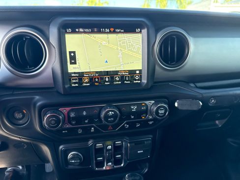 Used 2021 Jeep Wrangler Unlimited Sport AWD/4WD image 17