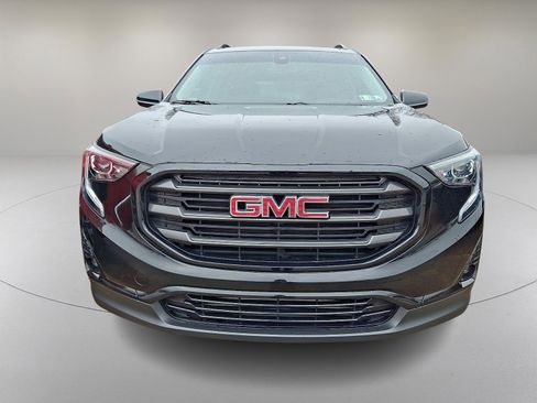 Used 2020 GMC Terrain SLT w/ Preferred Package image 3