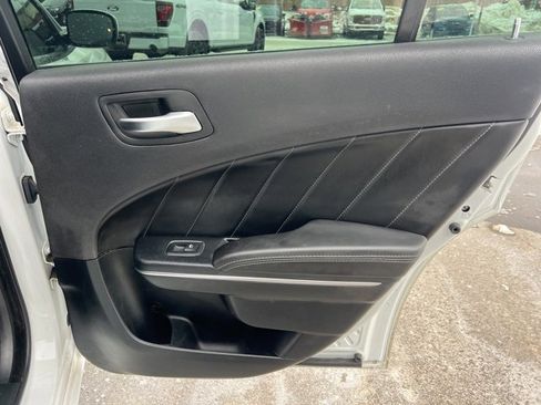 Used 2018 Dodge Charger GT image 13