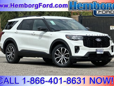 New 2027 Ford Explorer ST-Line w/ Premium Package RWD image 1
