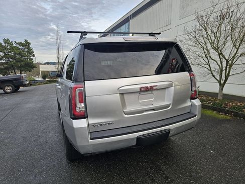 Used 2017 GMC Yukon SLE image 8