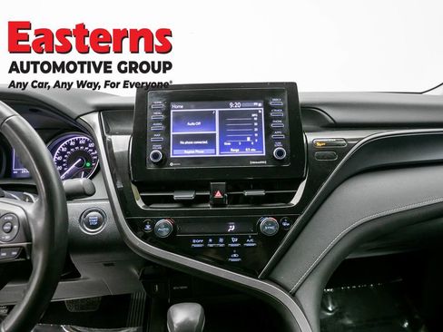 Used 2024 Toyota Camry SE w/ Cold Weather Package FWD image 12