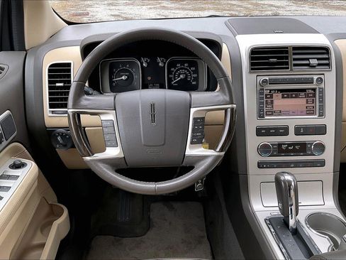Used 2008 Lincoln MKX AWD image 5