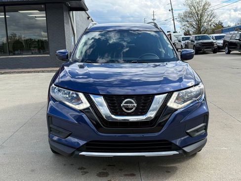 Used 2018 Nissan Rogue SV AWD/4WD image 18