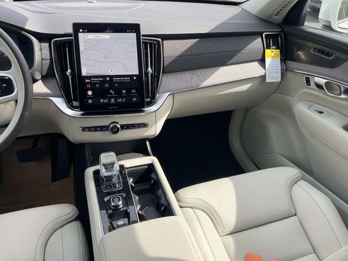 New 2026 Volvo XC90 T8 Ultra w/ Protection Package Premier image 15