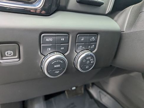 Used 2023 GMC Sierra 1500 Denali w/ Denali Reserve Package AWD/4WD image 17