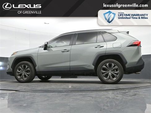 Used 2023 Toyota RAV4 XLE Premium image 43