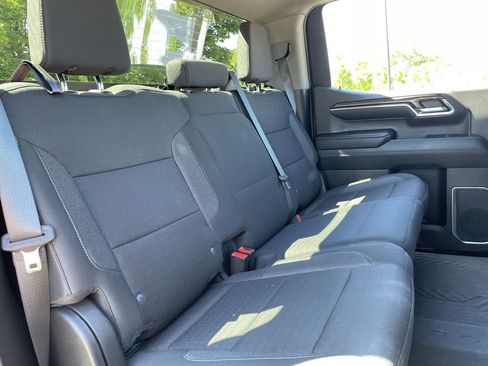 Used 2023 Chevrolet Silverado 1500 LT Trail Boss AWD/4WD image 15