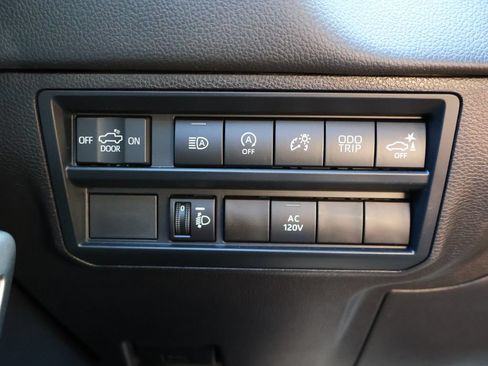 Used 2026 Toyota Tundra Limited w/ Power Package AWD/4WD image 30