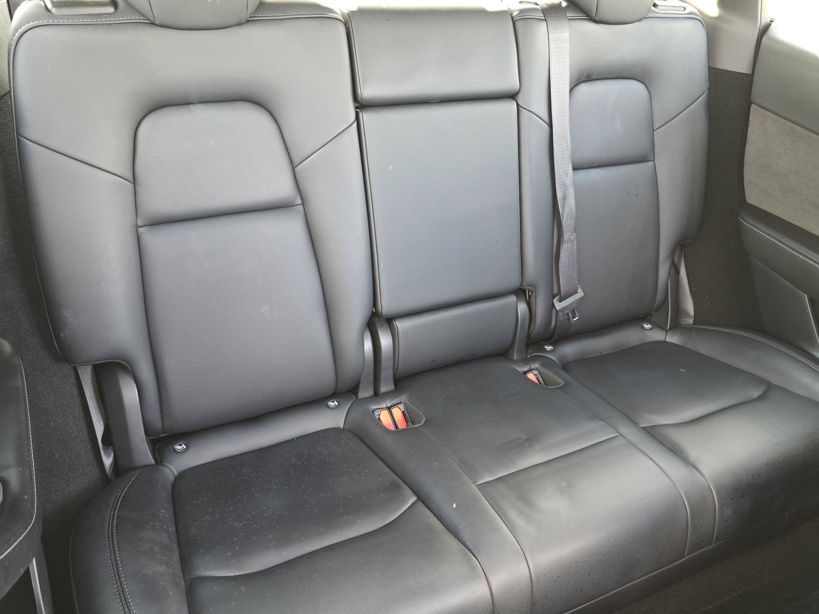 Used 2024 Tesla Model Y Long Range RWD image 17