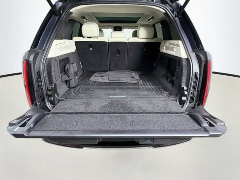 Certified 2025 Land Rover Range Rover SE AWD/4WD image 28