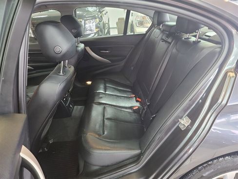 Used 2017 BMW 320i xDrive Sedan image 12