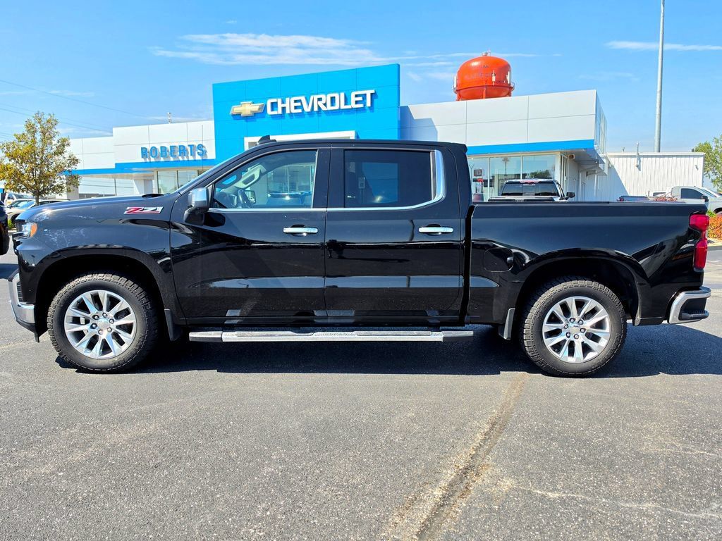 Used 2019 Chevrolet Silverado 1500 LTZ AWD/4WD image 3