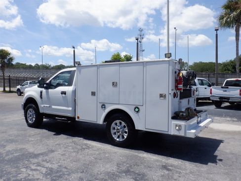 Used 2020 Ford F350 XLT AWD/4WD image 3