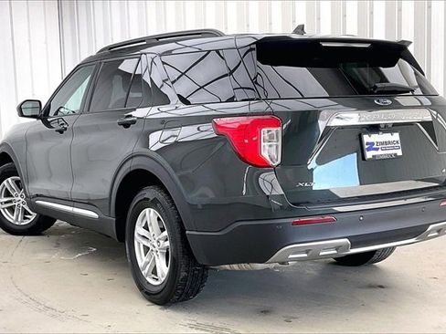Used 2023 Ford Explorer XLT w/ Equipment Group 202A image 11