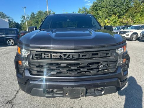 Used 2023 Chevrolet Silverado 1500 Custom AWD/4WD image 2