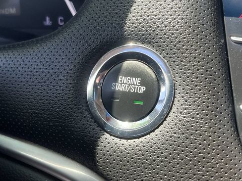 Used 2019 Cadillac XTS Luxury FWD image 16