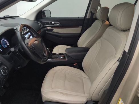 Used 2017 Ford Explorer Platinum AWD/4WD image 17