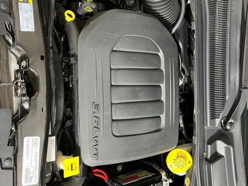 Used 2019 Dodge Grand Caravan GT w/ Safety Sphere Group FWD image 22