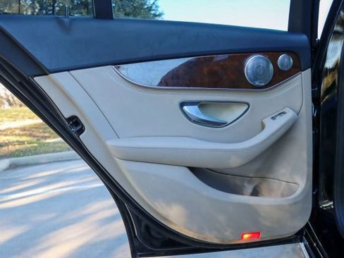 Used 2015 Mercedes-Benz C 300 C 300 image 11