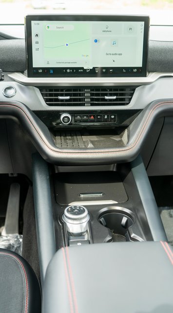 Certified 2025 Ford Explorer ST AWD/4WD image 19