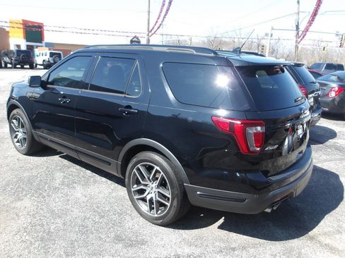 Used 2018 Ford Explorer Sport image 6