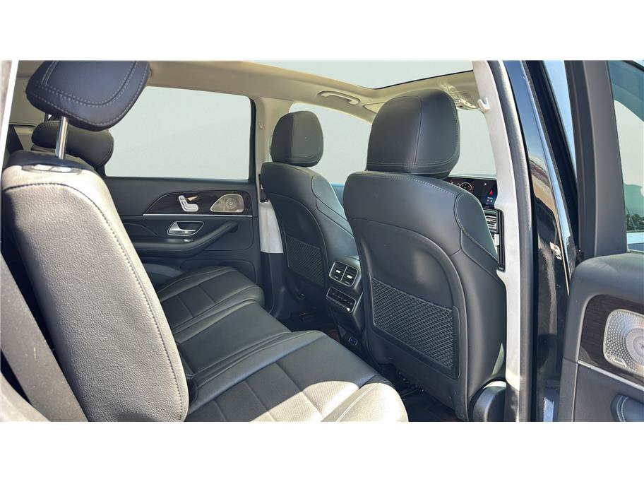 Used 2024 Mercedes-Benz GLS 450 4MATIC image 19
