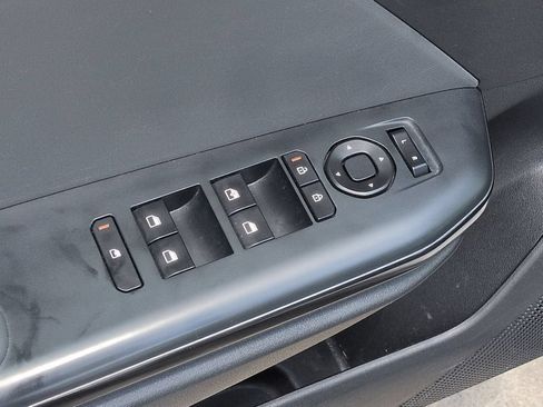 Used 2025 Kia K4 FWD image 13