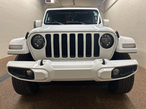 Used 2021 Jeep Wrangler Unlimited Sahara image 6