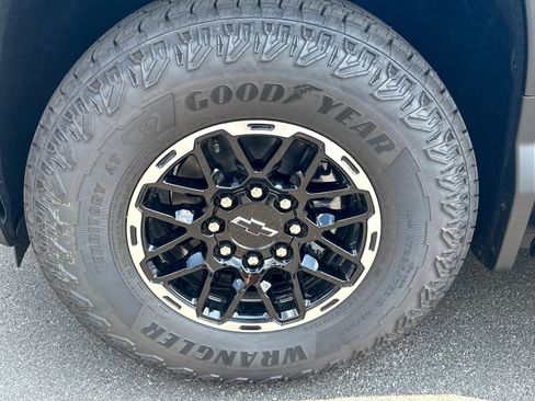 New 2026 Chevrolet Silverado EV Trail Boss w/ Plus Package image 13