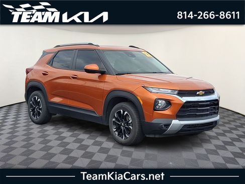 Used 2022 Chevrolet TrailBlazer LT w/ Convenience Package AWD/4WD image 1