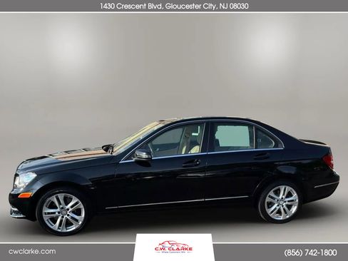 Used 2014 Mercedes-Benz C 300 C 300 4MATIC Luxury Sedan 4D image 8