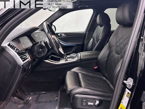 Used 2023 BMW X5 xDrive45e image 12