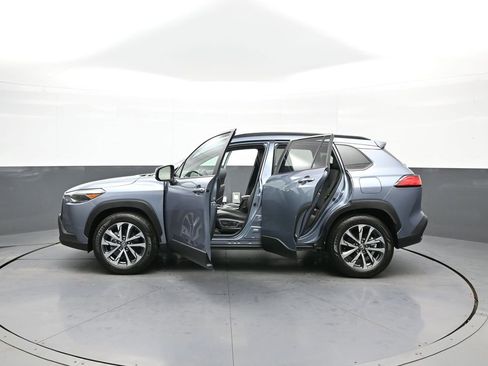 Certified 2023 Toyota Corolla Cross XLE image 43
