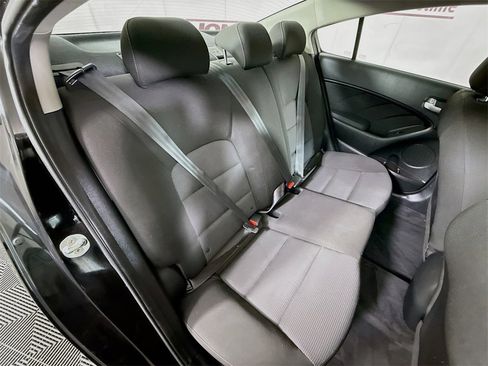 Used 2018 Kia Forte LX image 26